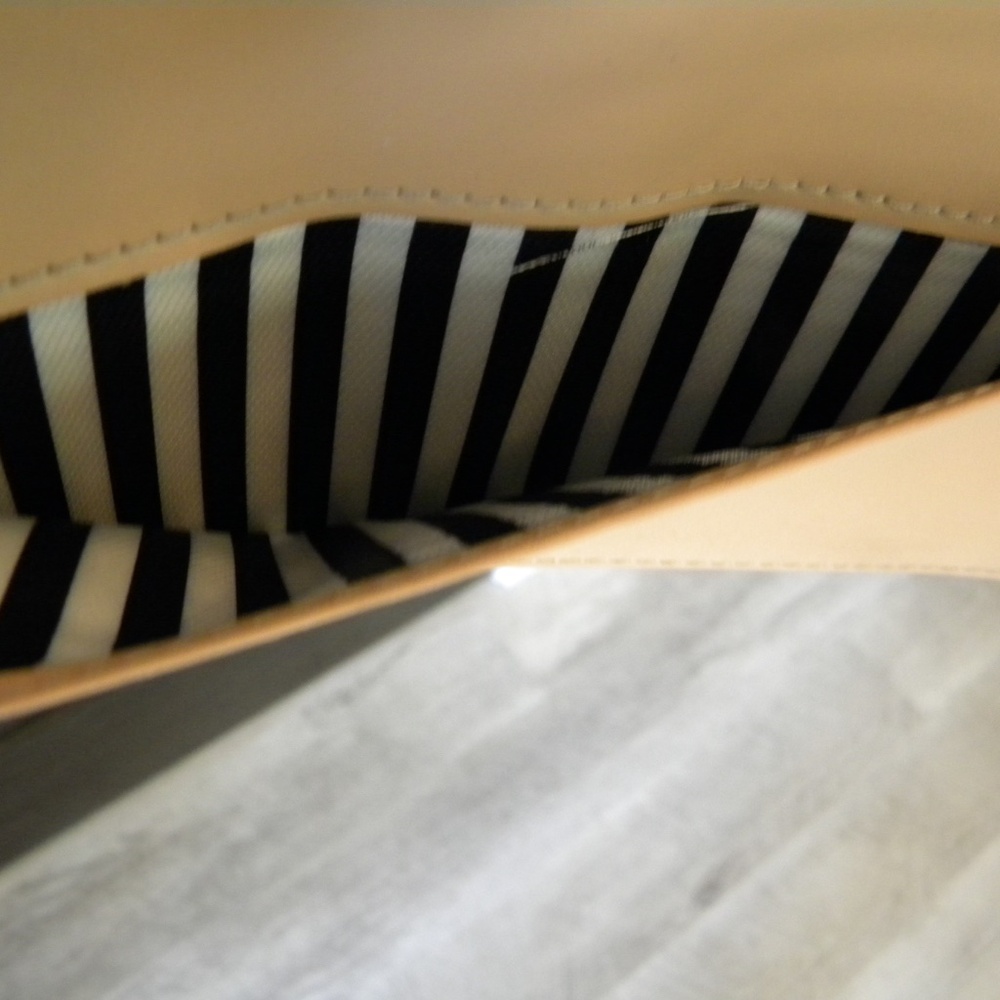 KATE SPADE wallet - Picture 10 of 14
